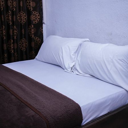 Day By Day Hotel Lagos Zewnętrze zdjęcie