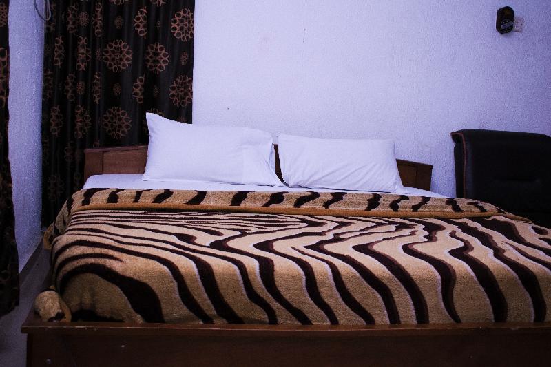 Day By Day Hotel Lagos Zewnętrze zdjęcie